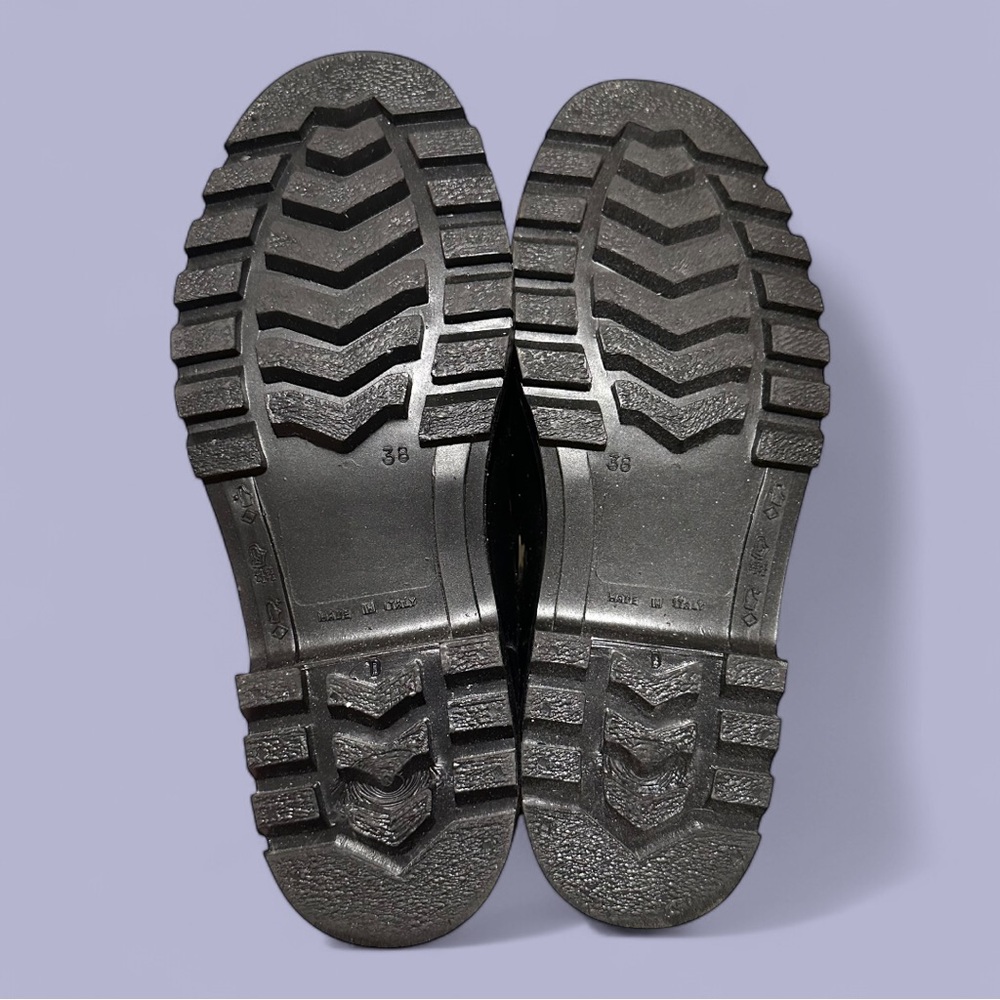 BURBERRY • Fur Trim Glossy Rubber Rain Boots || EUR 38 / US 8 - Picture 6 of 6